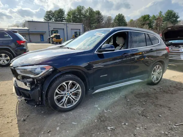 WBXHT3C37H5F70101 2017 BMW X1 - Image 1