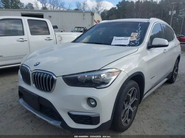 WBXHT3C37H5F70955 2017 BMW X1 - Image 2