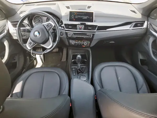 WBXHT3C37H5F71071 2017 BMW X1 - Image 8