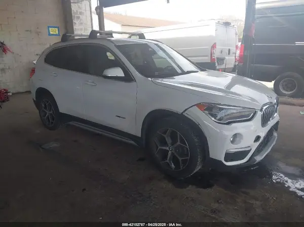 WBXHT3C37H5F71264 2017 BMW X1 - Image 1