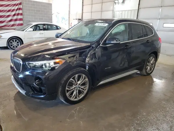 WBXHT3C37H5F71975 2017 BMW X1 - Image 1