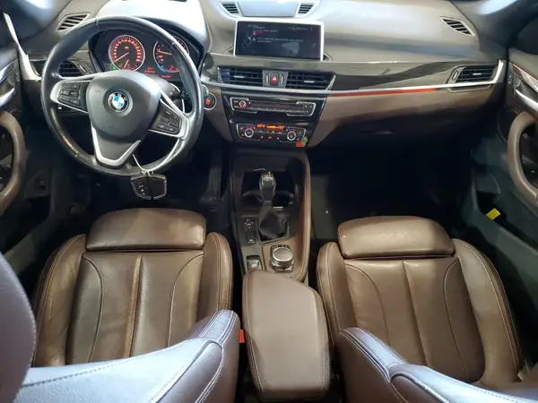WBXHT3C37H5F71975 2017 BMW X1 - Image 8