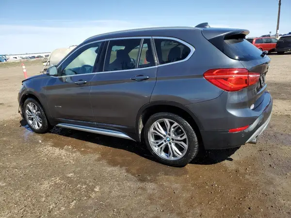 WBXHT3C37H5F75301 2017 BMW X1 - Image 2