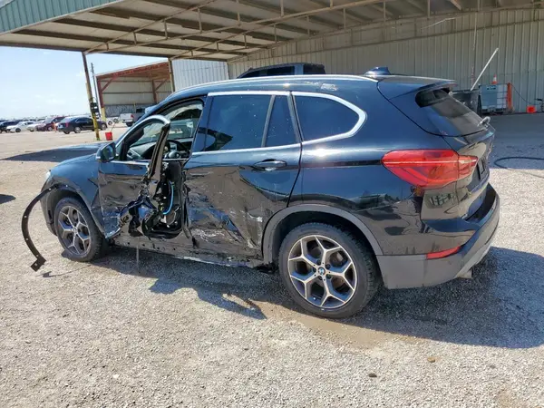 WBXHT3C37H5F75752 2017 BMW X1 - Image 2