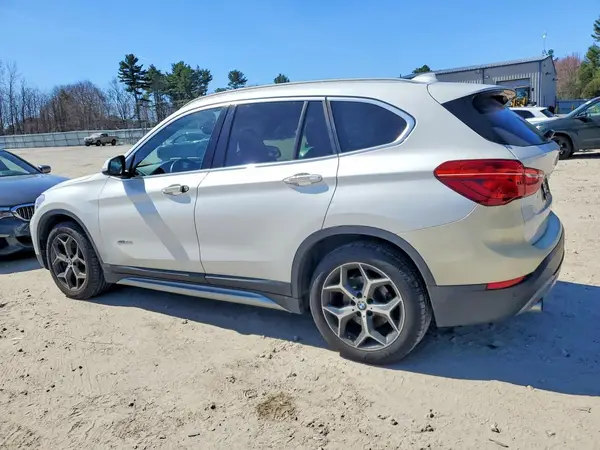 WBXHT3C37H5F79865 2017 BMW X1 - Image 2