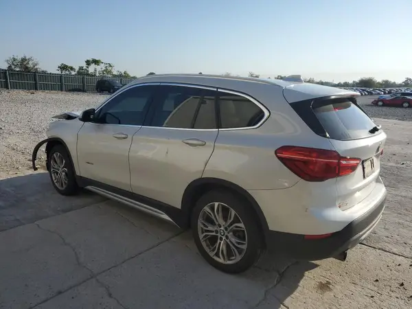 WBXHT3C37H5F82216 2017 BMW X1 - Image 2