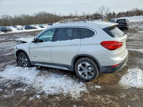 WBXHT3C37H5F85620 2017 BMW X1 - Image 2