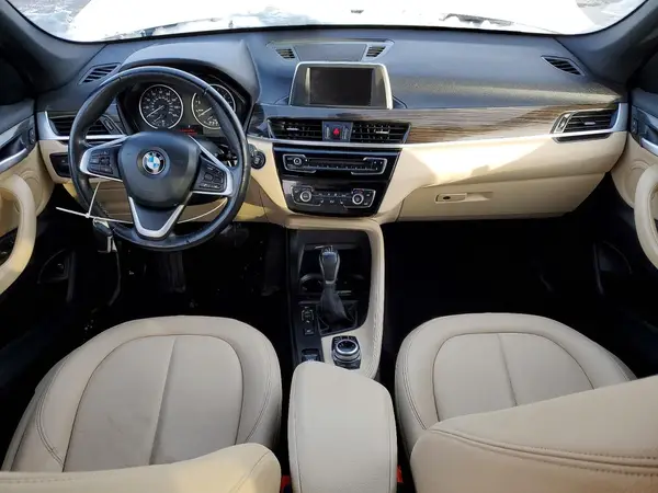 WBXHT3C37H5F85620 2017 BMW X1 - Image 8