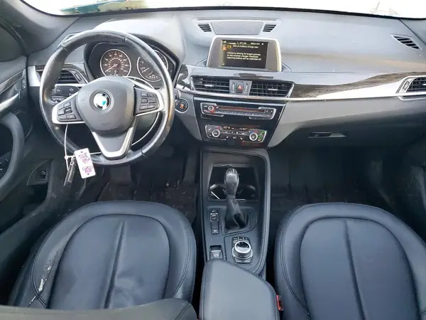 WBXHT3C37H5F86654 2017 BMW X1 - Image 8
