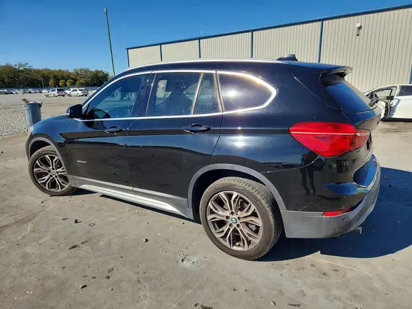 WBXHT3C37H5F87044 2017 BMW X1 - Image 2
