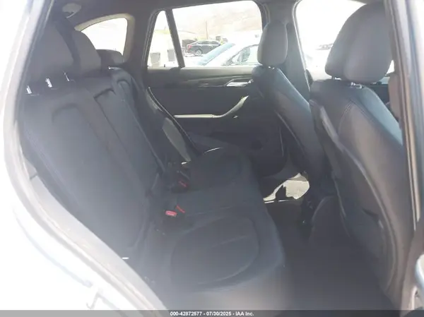 WBXHT3C37H5F87304 2017 BMW X1 - Image 8