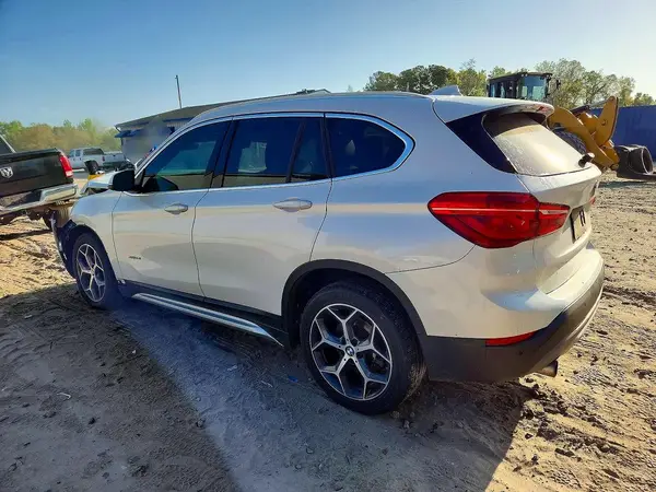 WBXHT3C37H5F87349 2017 BMW X1 - Image 2
