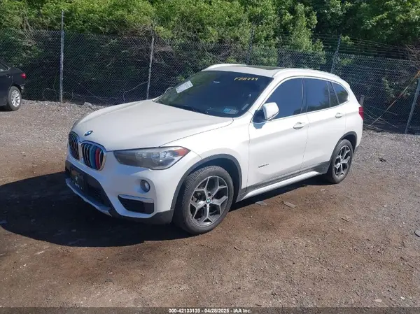 WBXHT3C37J5F88779 2018 BMW X1 - Image 2