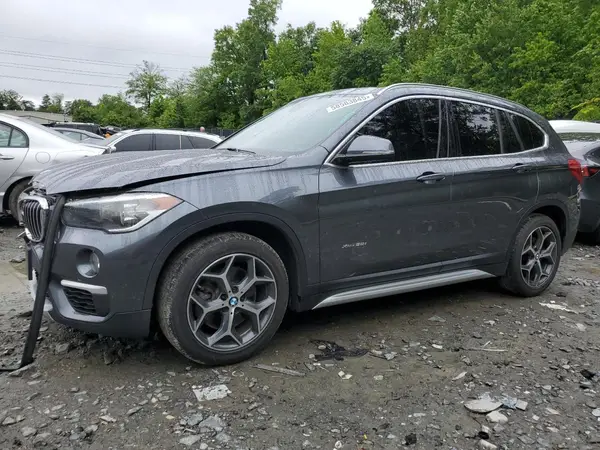 WBXHT3C37J5F90676 2018 BMW X1 - Image 1