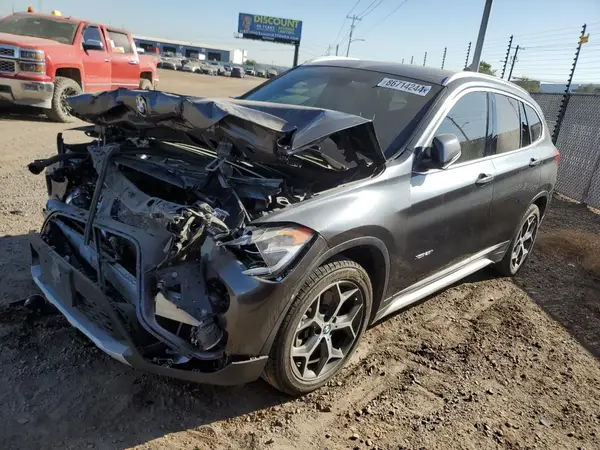 WBXHT3C37J5F90872 2018 BMW X1 - Image 1