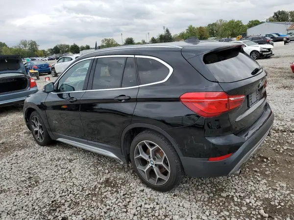 WBXHT3C37J5K22401 2018 BMW X1 - Image 2