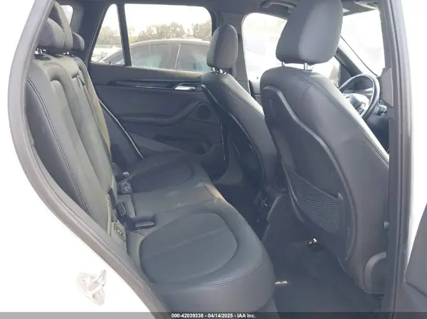 WBXHT3C37J5K28375 2018 BMW X1 - Image 8