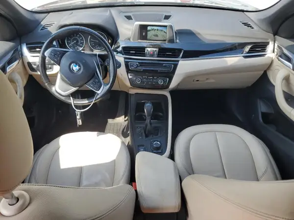 WBXHT3C37J5K29364 2018 BMW X1 - Image 8