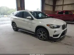 WBXHT3C37J5K29414 2018 BMW X1