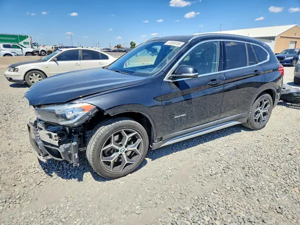 WBXHT3C37J5K29932 2018 BMW X1 - Image 1