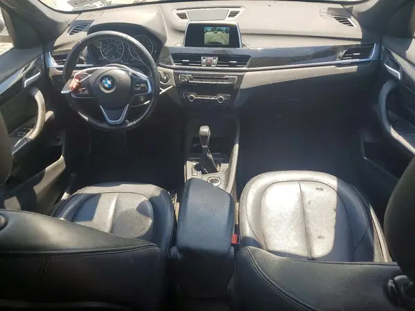 WBXHT3C37J5K30028 2018 BMW X1 - Image 8