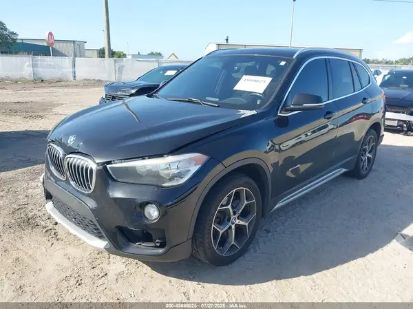 WBXHT3C37J5L24782 2018 BMW X1 - Image 2