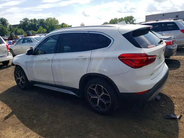 WBXHT3C37J5L30999 2018 BMW X1 - Image 2