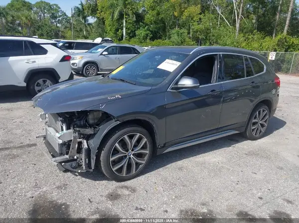 WBXHT3C37J5L33515 2018 BMW X1 - Image 2