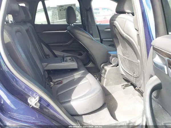 WBXHT3C37J5L33675 2018 BMW X1 - Image 8