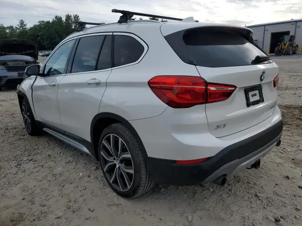 WBXHT3C37J5L34972 2018 BMW X1 - Image 2