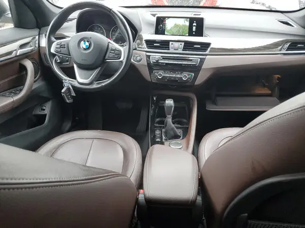 WBXHT3C38G5E48121 2016 BMW X1 - Image 8