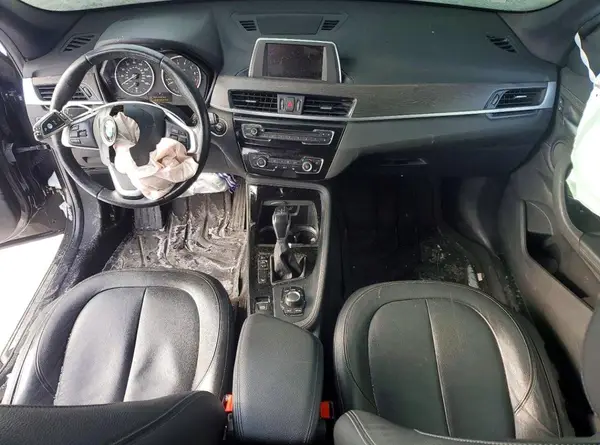 WBXHT3C38G5E48863 2016 BMW X1 - Image 8