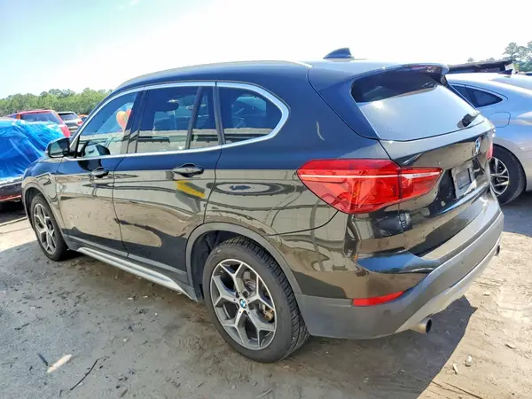 WBXHT3C38G5E51262 2016 BMW X1 - Image 2