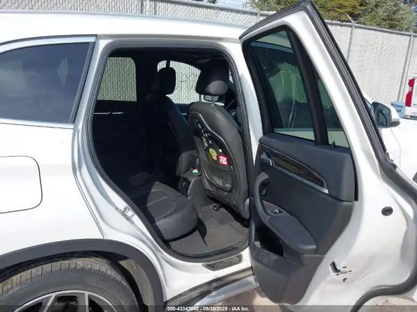 WBXHT3C38G5E51455 2016 BMW X1 - Image 8