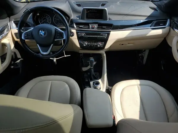 WBXHT3C38G5E54081 2016 BMW X1 - Image 8