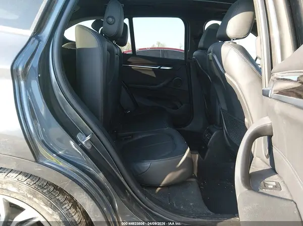 WBXHT3C38G5F66993 2016 BMW X1 - Image 8