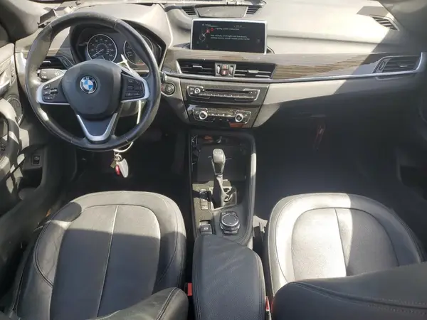 WBXHT3C38GP880242 2016 BMW X1 - Image 8