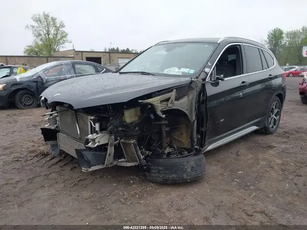 WBXHT3C38GP881097 2016 BMW X1 - Image 2