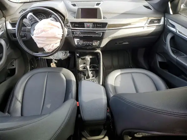 WBXHT3C38GP881147 2016 BMW X1 - Image 8