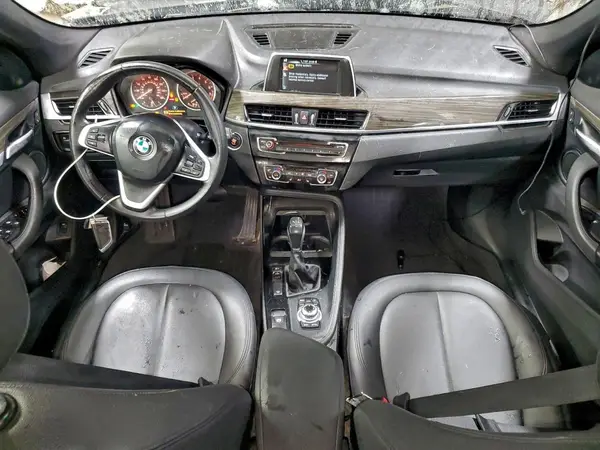 WBXHT3C38GP884128 2016 BMW X1 - Image 8
