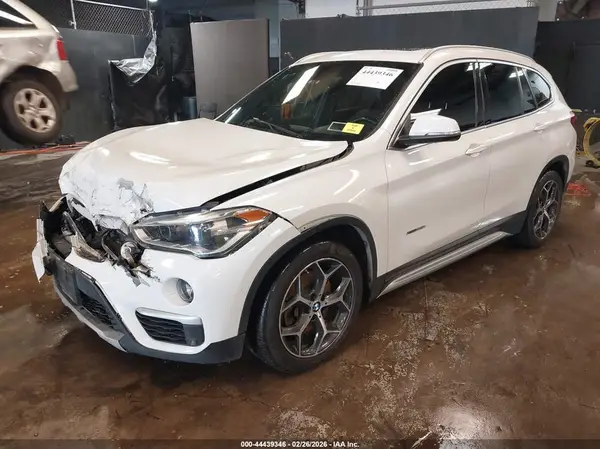 WBXHT3C38GP884632 2016 BMW X1 - Image 2