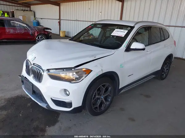 WBXHT3C38GP885053 2016 BMW X1 - Image 2