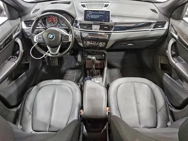 WBXHT3C38GP887076 2016 BMW X1 - Image 8