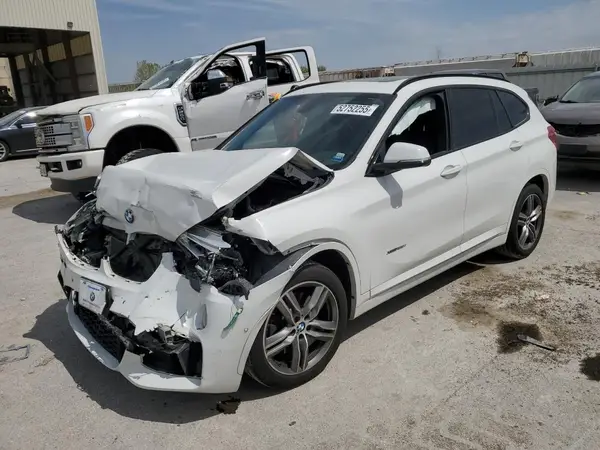 WBXHT3C38GP888096 2016 BMW X1 - Image 1