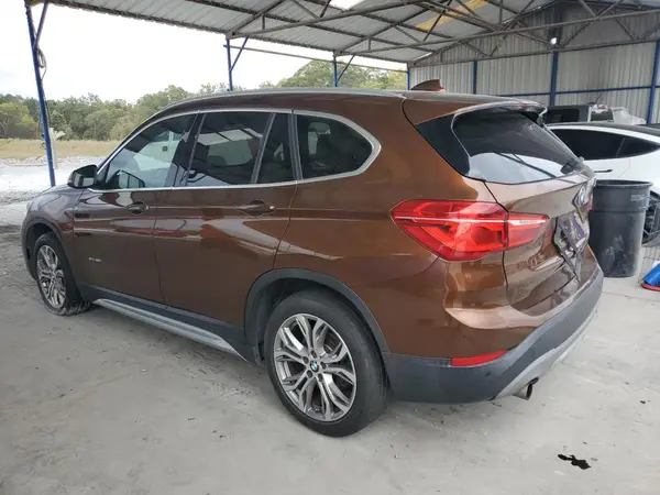 WBXHT3C38GP889264 2016 BMW X1 - Image 2