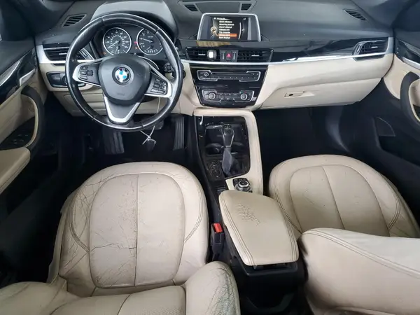 WBXHT3C38GP889264 2016 BMW X1 - Image 8