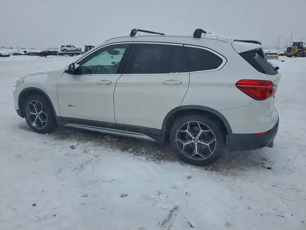 WBXHT3C38GP889958 2016 BMW X1 - Image 2