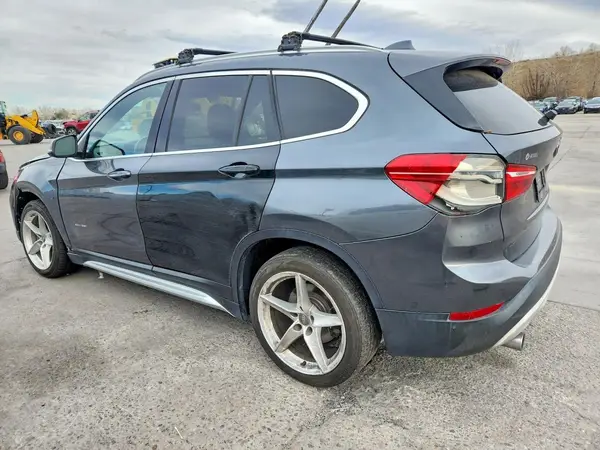 WBXHT3C38H5F69085 2017 BMW X1 - Image 2