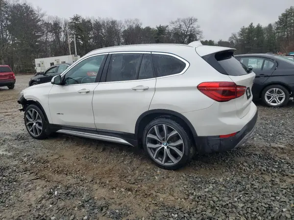 WBXHT3C38H5F70088 2017 BMW X1 - Image 2