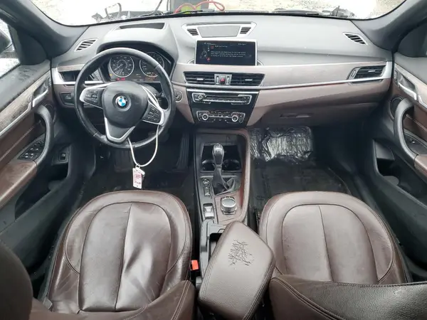 WBXHT3C38H5F70088 2017 BMW X1 - Image 8
